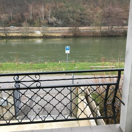 La Rose Sur Meuse Villa Haybes Exterior photo